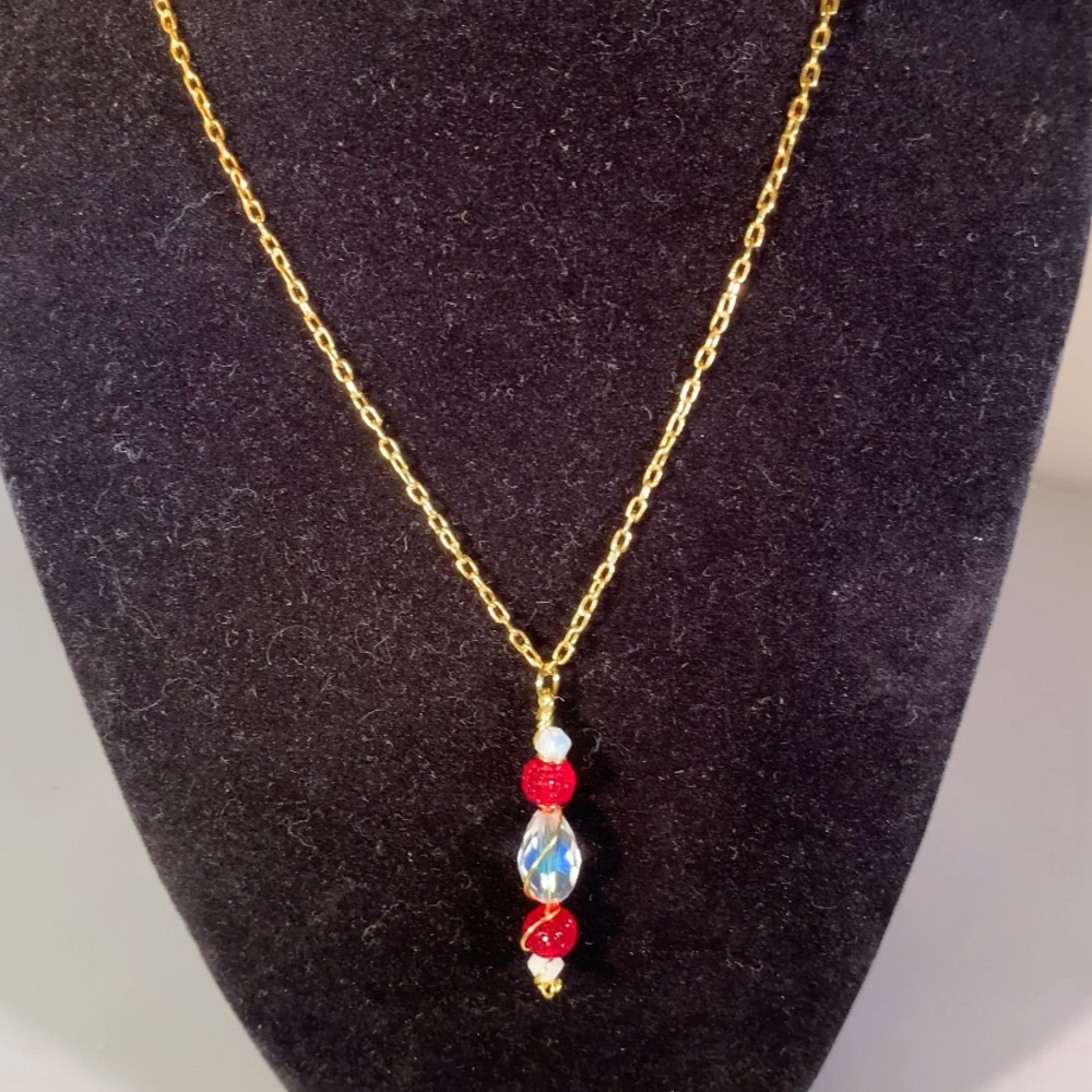 FIRELIGHT — Handcrafted Red Glass Beaded Teardrop Pendant Necklace